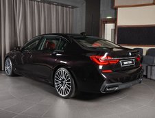 BMW 730i in Ruby Black Metallic