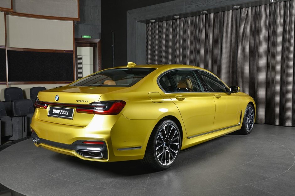 BMW 730Li in Austin Yellow