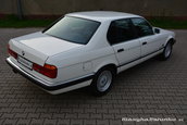 BMW 740i cu 482 de mile