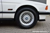 BMW 740i cu 482 de mile