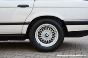 BMW 740i cu 482 de mile