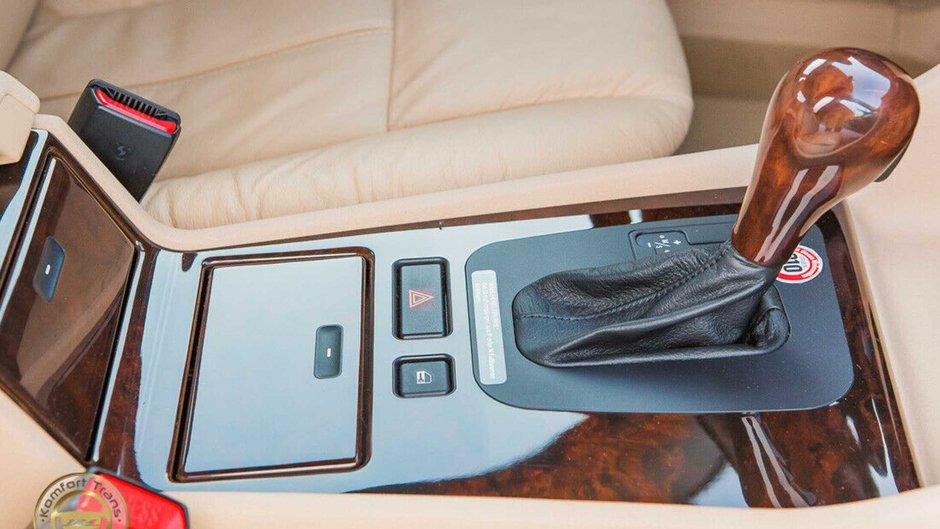 BMW 740i