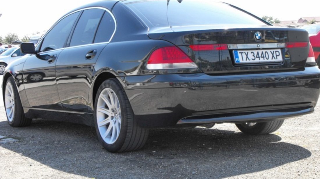 BMW 745 i 2004