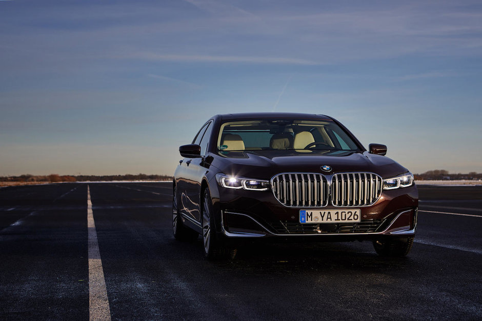 BMW 745e Facelift