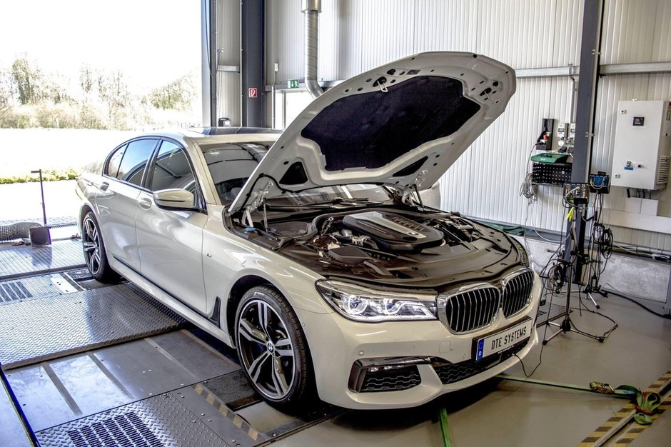 BMW 750d by DTE