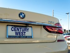 BMW 750i Ivory