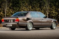 BMW 767iL Goldfisch