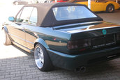 BMW 825i