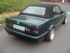 BMW 825i