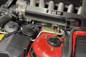 BMW 850CSi cu 16.787 kilometri la bord