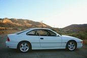 BMW 850CSi cu interior alb