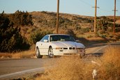 BMW 850CSi cu interior alb