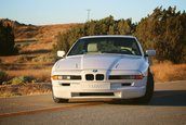 BMW 850CSi cu interior alb