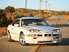 BMW 850CSi cu interior alb