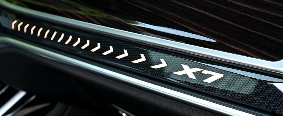 BMW crede ca noul X7 arata mai bine decat actualul Mercedes GLS si publica aproape 500 de imagini proaspete ca sa o demonstreze