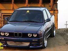 BMW E30 Cameleon