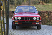 BMW E30 cu 247 km la bord
