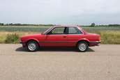 BMW E30 cu 285 km la bord