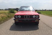 BMW E30 cu 285 km la bord