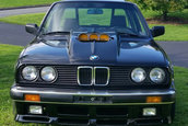 BMW E30 cu motor de 5.7 litri