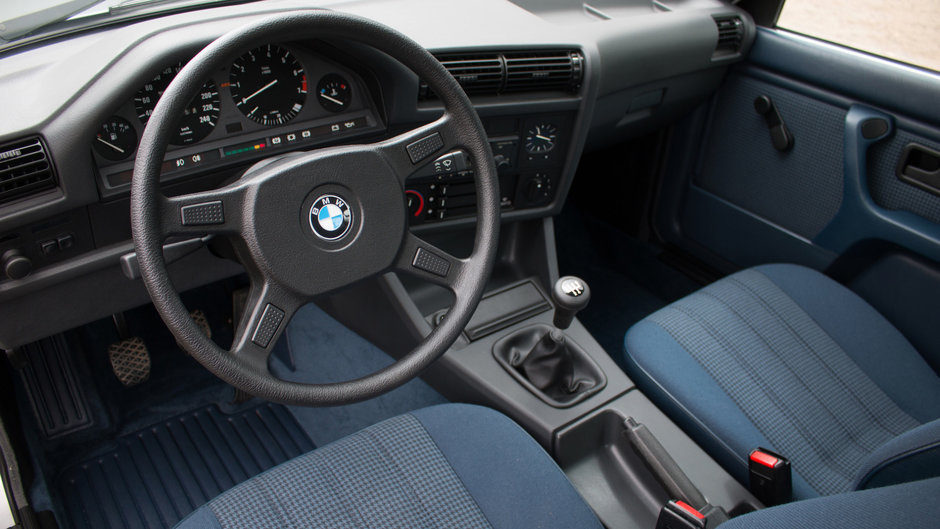 BMW E30 niciodata inmatriculat