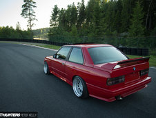 BMW E30 turbo, cu 900 CP sub capota