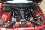 BMW E36 compact cu motor V12