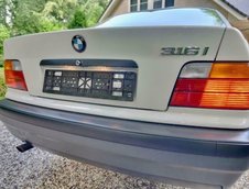 BMW E36 cu 44000 km la bord