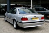 BMW E38 cu 640 mii km la bord