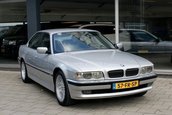 BMW E38 cu 640 mii km la bord