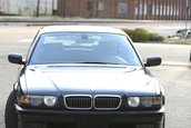 BMW E38 cu motor de M5