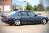 BMW E38 cu motor de M5