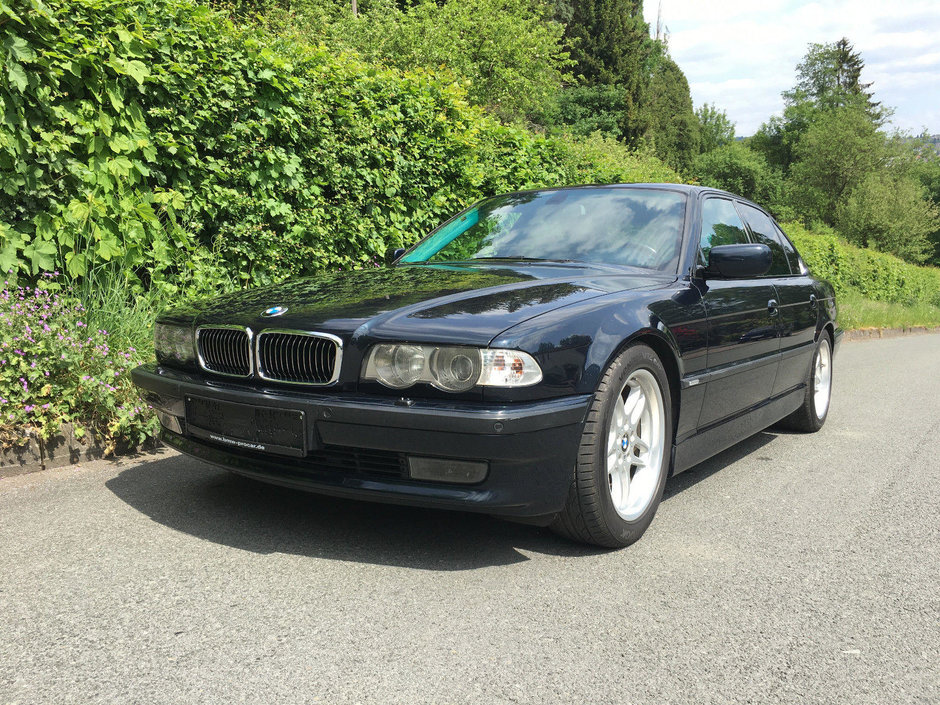 BMW E38 Individual