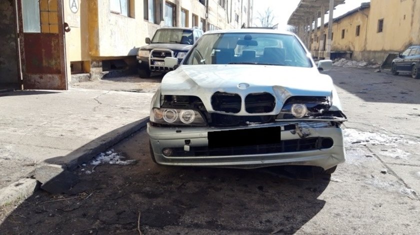 BMW E39 3.0i M54 2001; Sedan