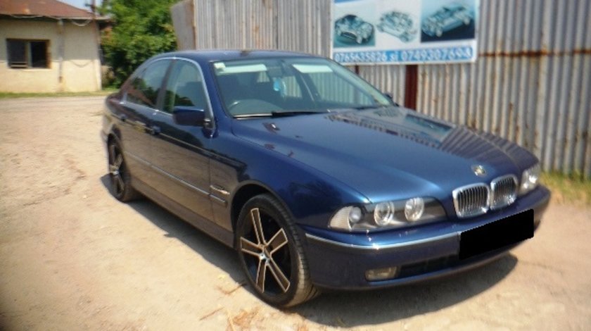 BMW E39 523i