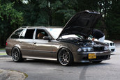 BMW E39 cu motor de 7 litri