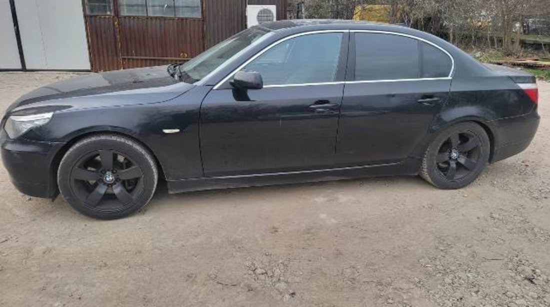 BMW E60 520d 2.0d; Sedan