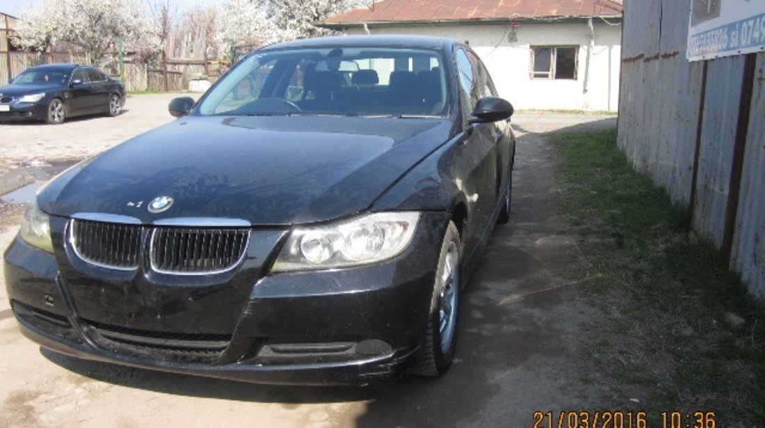 BMW E90 318i