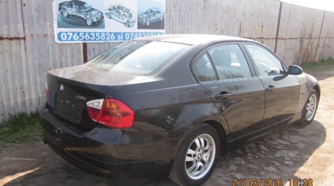 BMW E90 318i