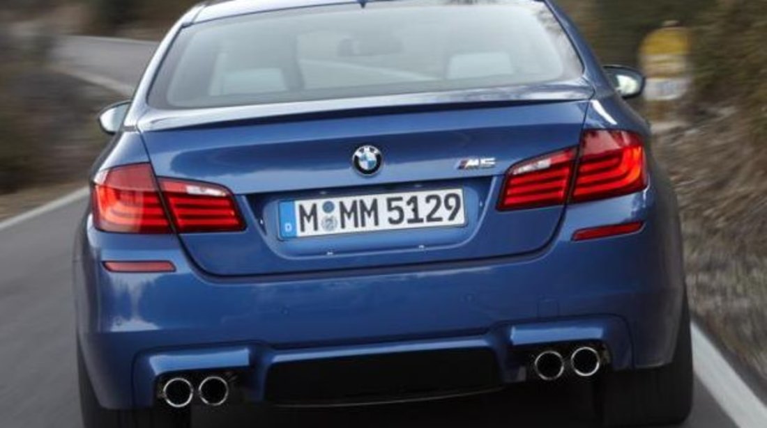 BMW G30 ELERON PORTBAGAJ M5