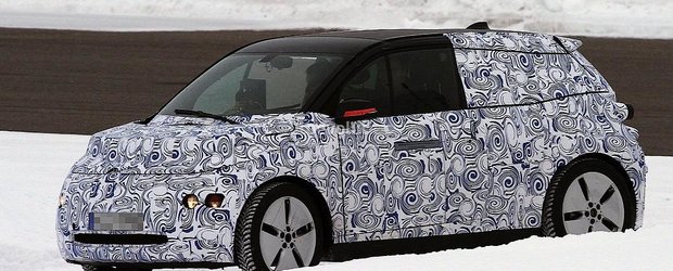 BMW i3, spionat in timpul unor teste pe zapada