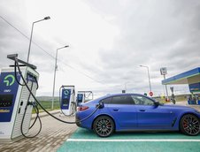 BMW i4 M50 testeaza cel mai mare hub de incarcare din Romania