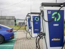 BMW i4 M50 testeaza cel mai mare hub de incarcare din Romania