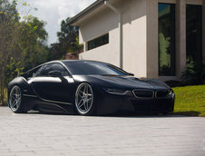 BMW i8 cu jante Vossen