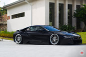 BMW i8 cu jante Vossen