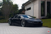 BMW i8 cu jante Vossen