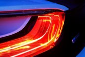 BMW i8 cu motor V8