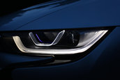 BMW i8 - Faruri Laser