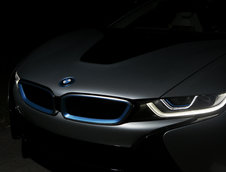 BMW i8 - Faruri Laser