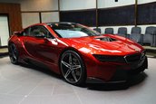 BMW i8 pe rosu